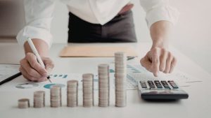 Investidor analisados indicadores de endividamento para ver se empresa está crescendo de forma saudável